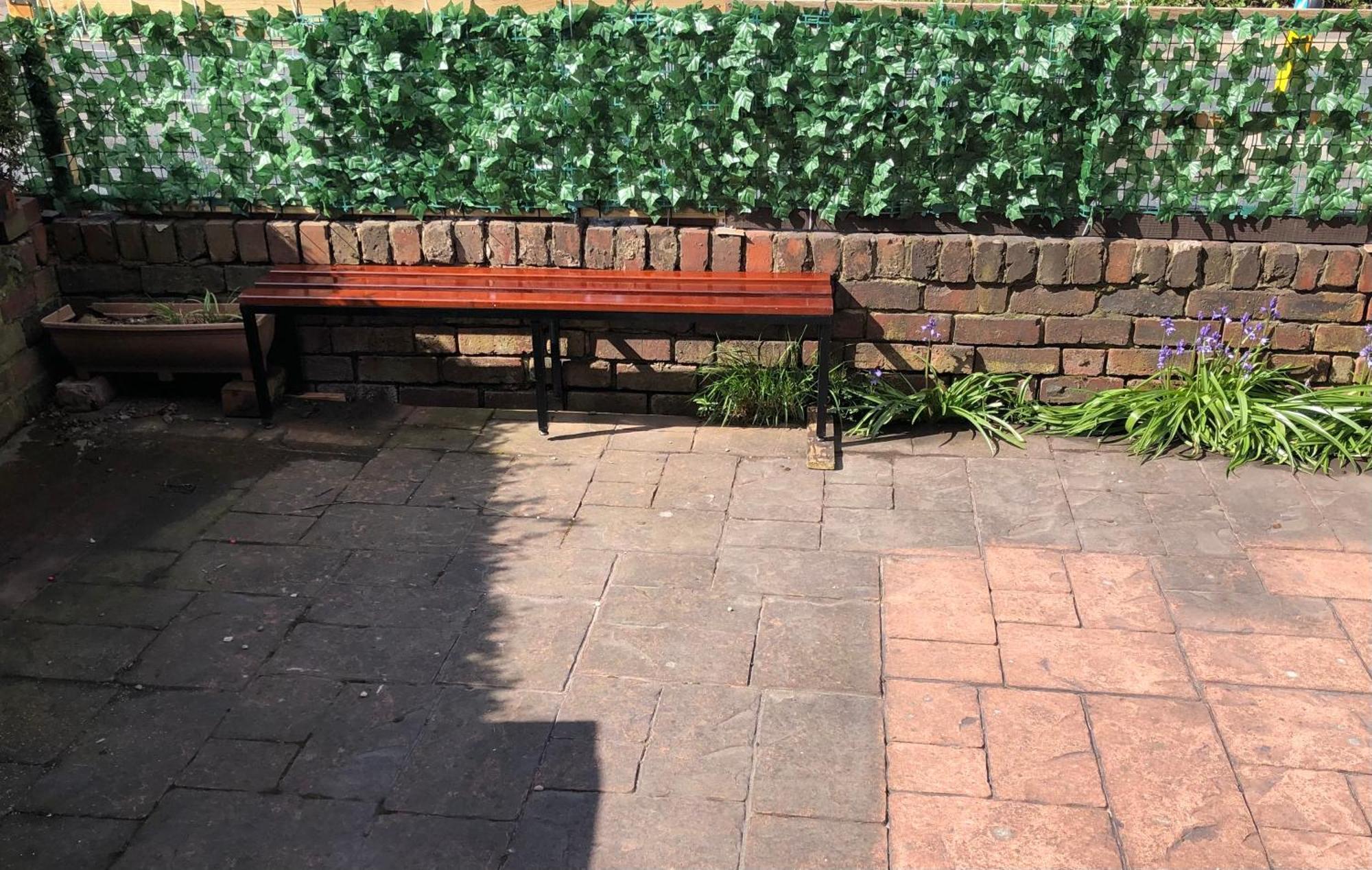An Extra Large Room With Patio & Own Front Entrance Rotherham Rawmarsh Eksteriør billede